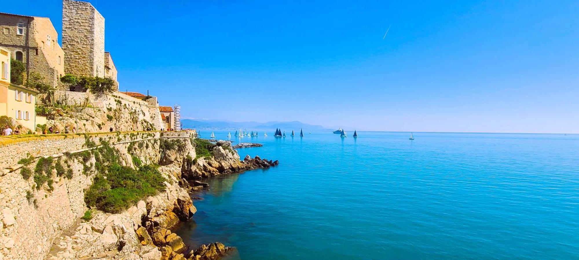 Appart'hôtel Luxe Vieil Antibes 75 m2 avec Parking Extérieur photo